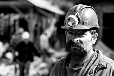 miner-1903636_1920.jpg