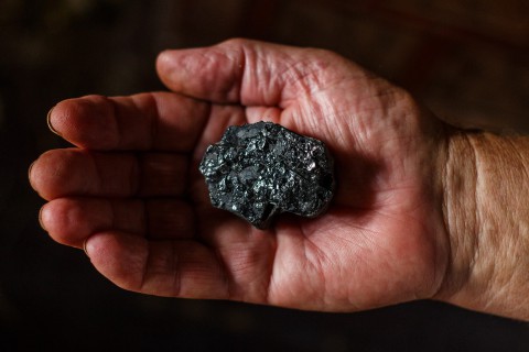 coal-1521718_1920--1-.jpg