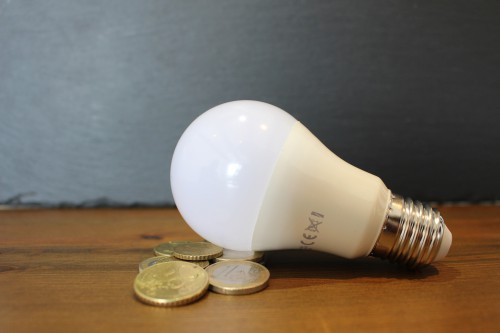 light-bulb-g5297ad540_1920.jpg